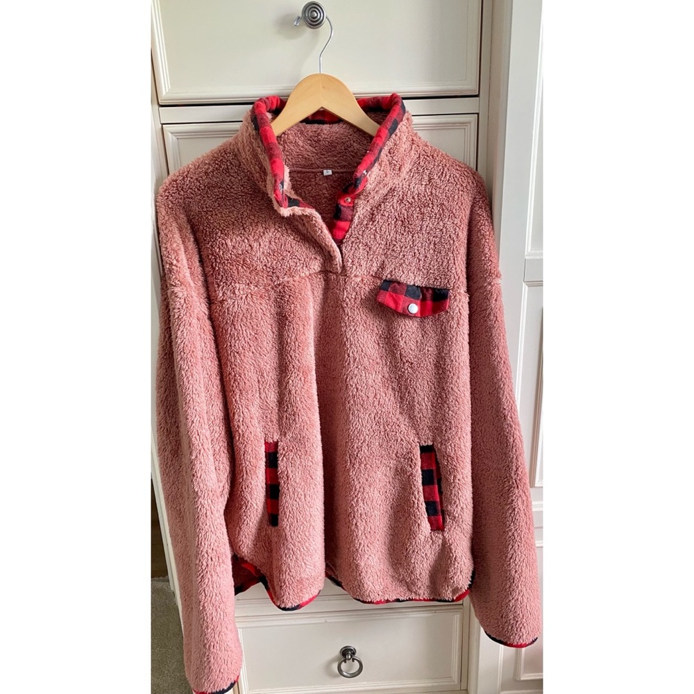 🛍️(NWT)Cozy Plaid Nantucket Red Sherpa